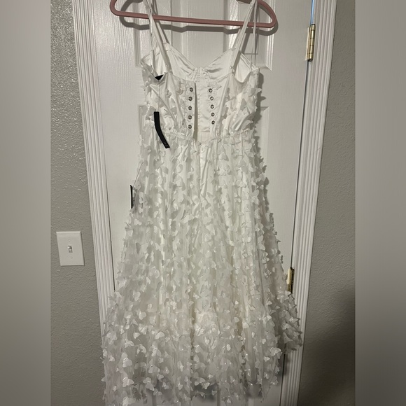 LULUS WHITE LACE-UP CORSET BODICE BUTTERFLY MIDI DRESS - Picture 7 of 8
